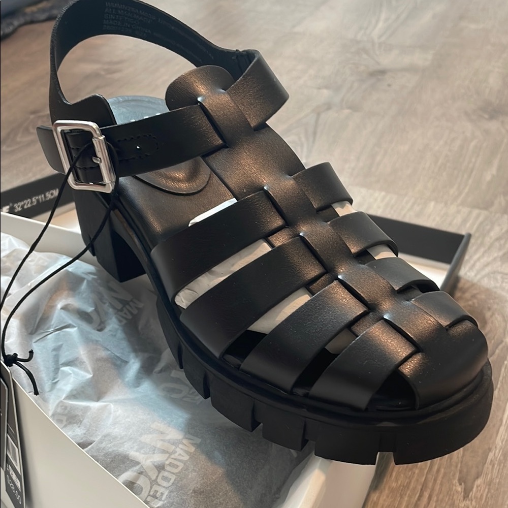 Black Chunky Gladiator Sandals with Platform Sole